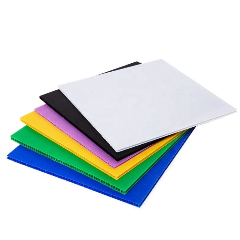 Różowa tektura falista PP 600 * 400 Plastikowa płyta Correx Dostosowana