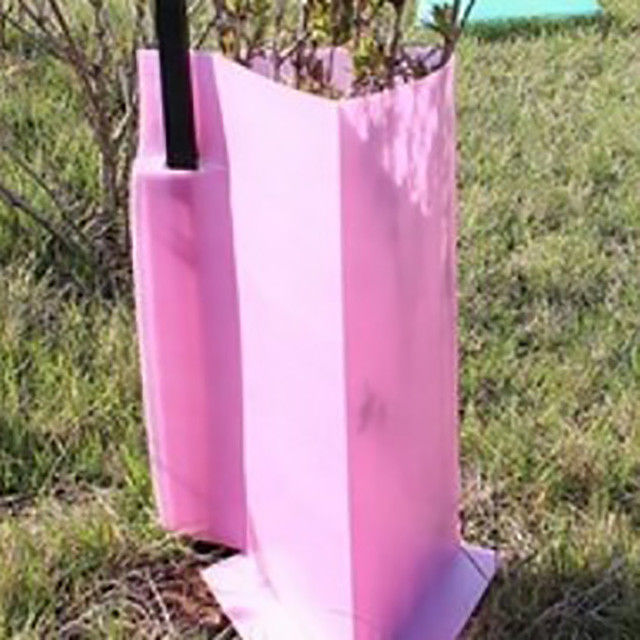 Koronowe polipropylenowe plastikowe rolki faliste, faliste plastikowe ochraniacze drzew