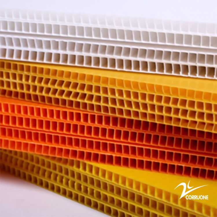 4ft x 8ft Twin Wall Wave Plastic Sheets UV Resistant dla ekologicznych opakowań