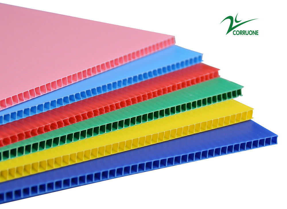 4ft x 8ft Twin Wall Wave Plastic Sheets UV Resistant dla ekologicznych opakowań